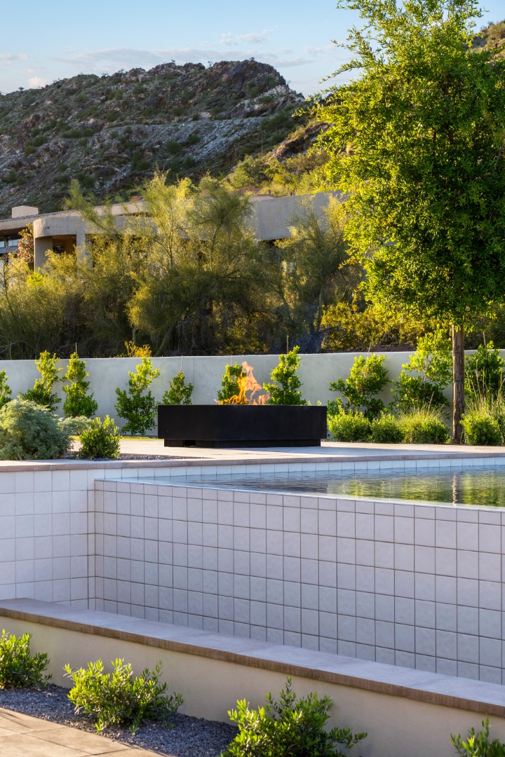 Custom pool and backyard design on Joshua Tree in Paradise Valley, AZ by Envy Pools