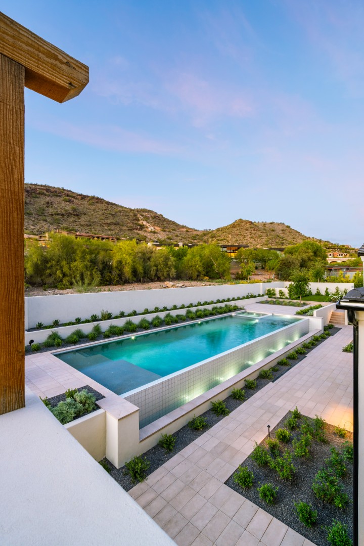 Custom pool and backyard design on Joshua Tree in Paradise Valley, AZ by Envy Pools
