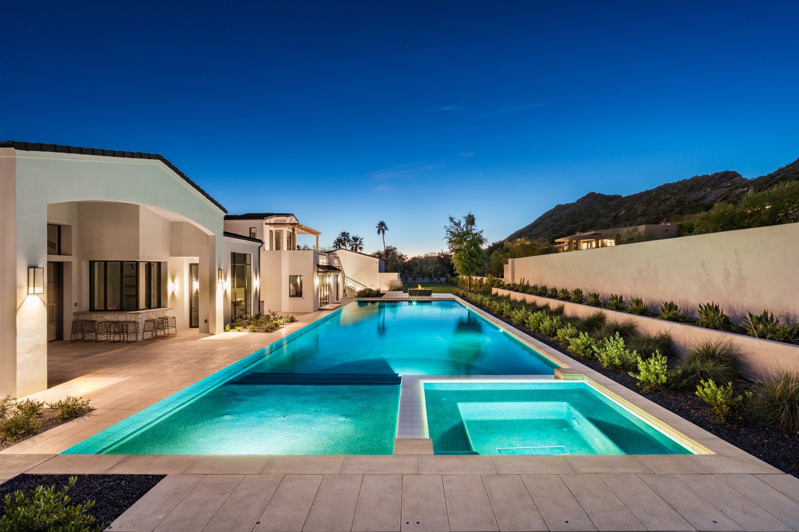 Custom pool and backyard design on Joshua Tree in Paradise Valley, AZ by Envy Pools