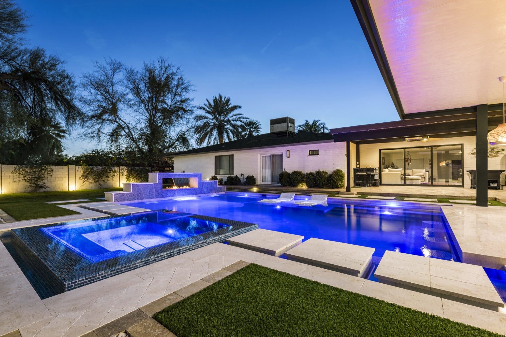 Custom pool and backyard design on 70th Street in Scottsdale, AZ by Envy Pools