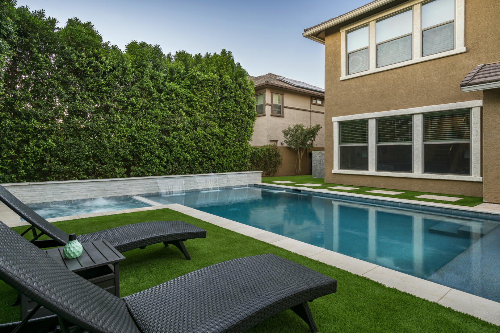 Custom pool and backyard design on Amber Lane in Gilbert, AZ by Envy Pools